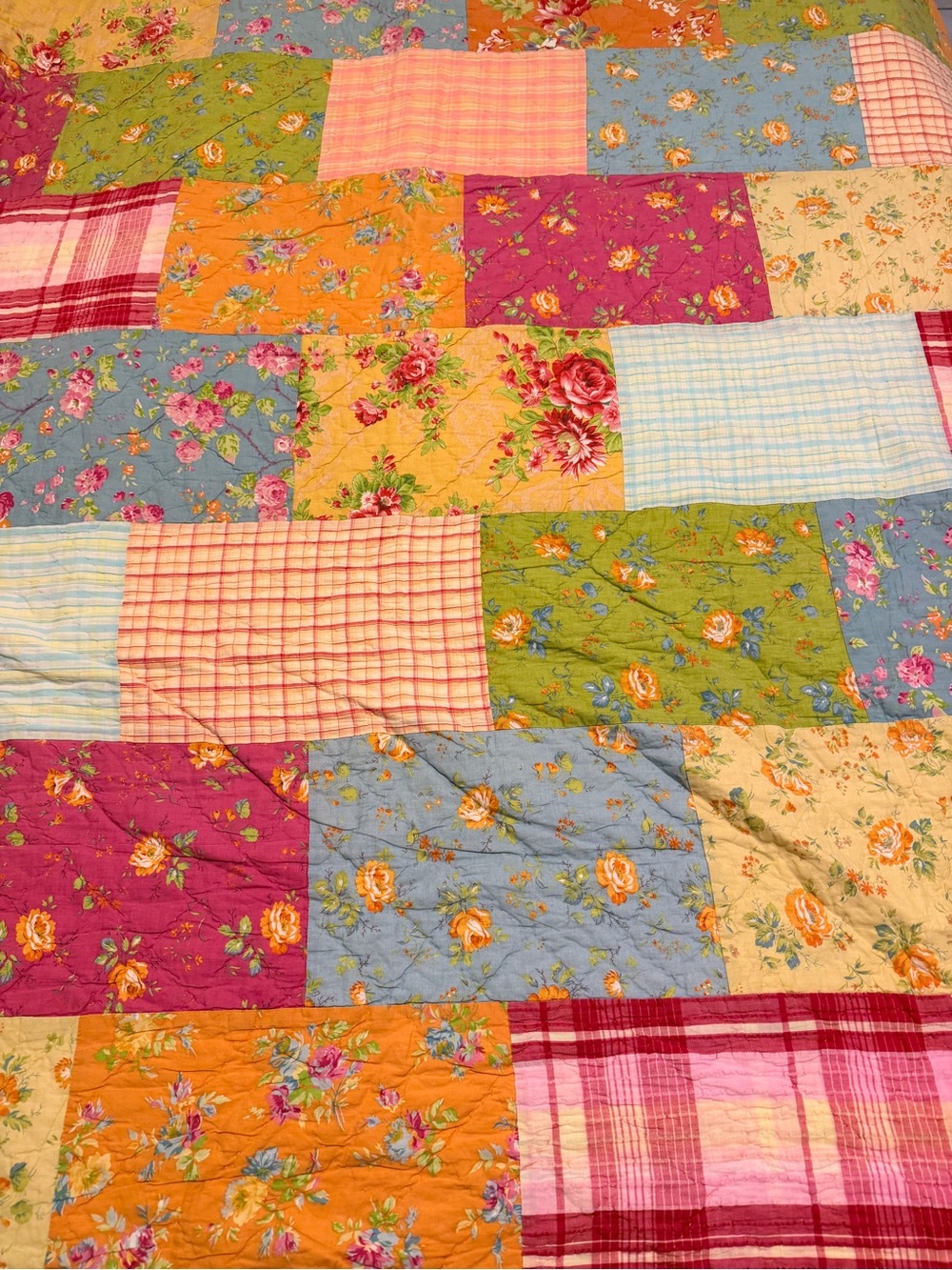The Company Store - King Quilt Reversible Floral Patchwork